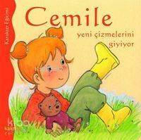 Cemile Yeni Çizmelerini Giyiyor - 1